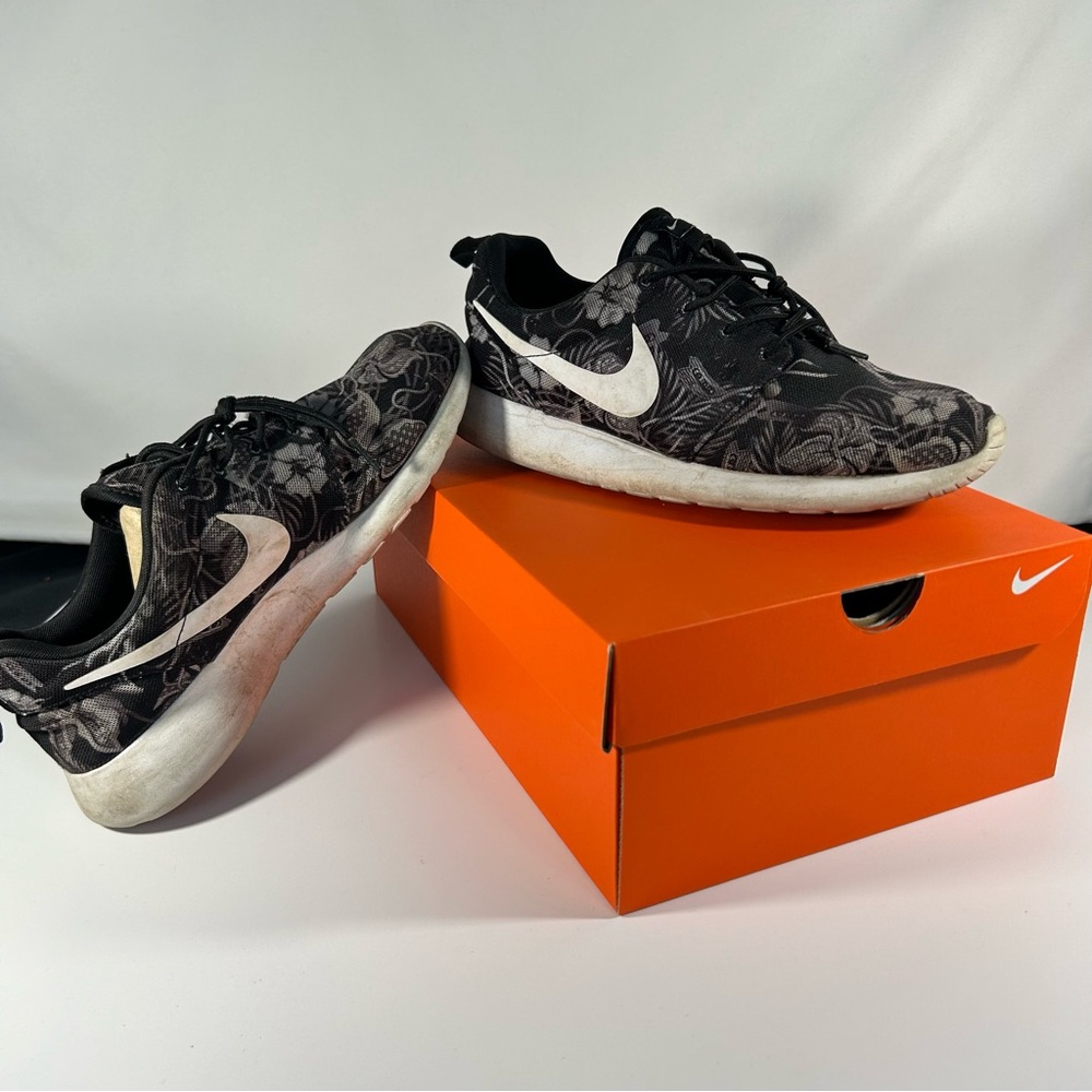 Nike Mens Black Shoes